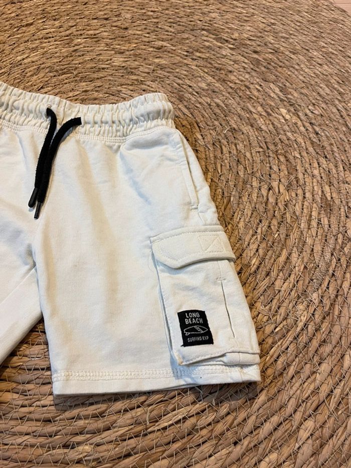 Short garçon 3-4 ans - photo numéro 2