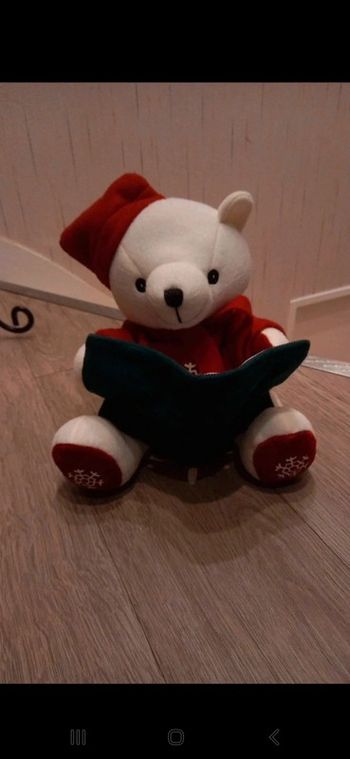 Peluche qui raconte une histoire de Noël 👻