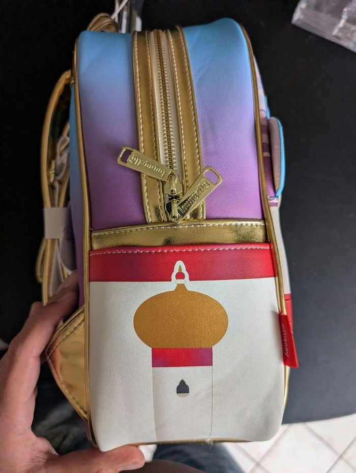 Sac a dos Loungefly Aladdin et Jasmine 4000 pieces - photo numéro 4
