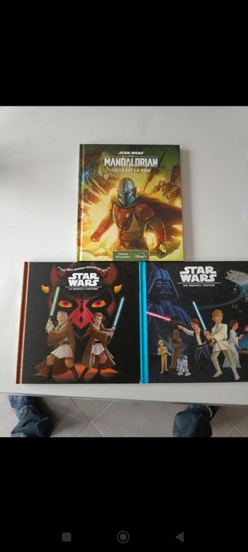Lot livres Star Wars pour enfants.