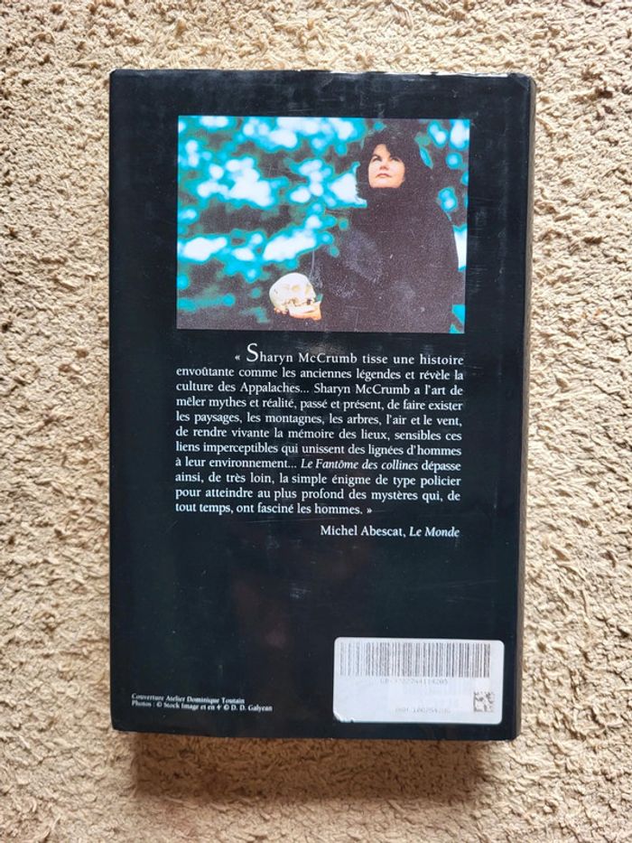 Livre Le Fantôme des collines de Sharyn McCrumb - Mystère et légendes des Appalaches - photo numéro 2