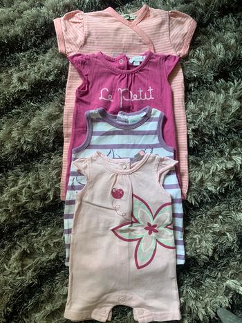 Lot de 5 combinaisons shorts