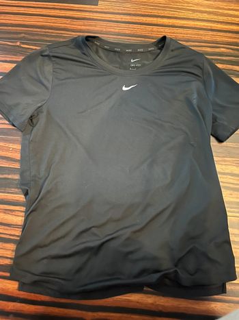 T shirt Nike dri fit noir S femme