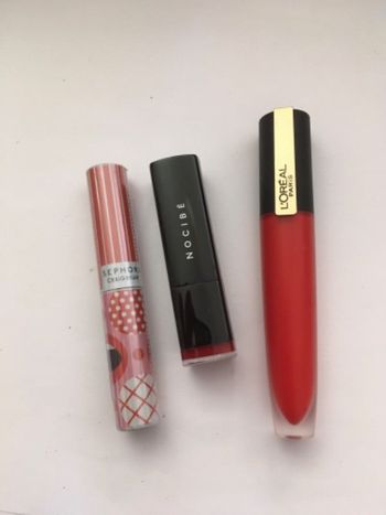 Lot rouges à lèvres neufs