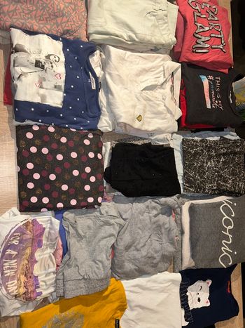 Gros lot de vêtements fille