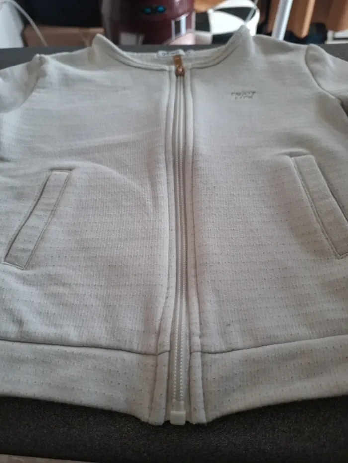 Veste 4 ans - photo numéro 4
