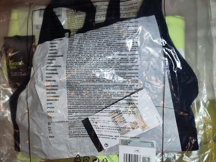 Brassière Nike neuve - photo numéro 4