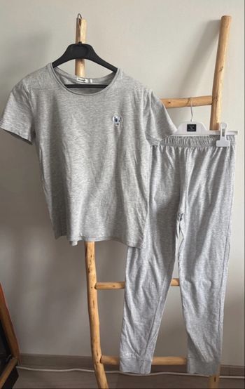 TEE shirt  bizzbee et pantalon de pyjama 