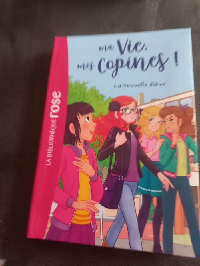 Livre bibliotheque rose ma vie mes copines tome 18 - photo numéro 1