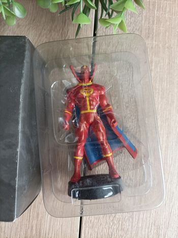 Figurine Red Tornado DC Comics Eaglemoss Super Hero