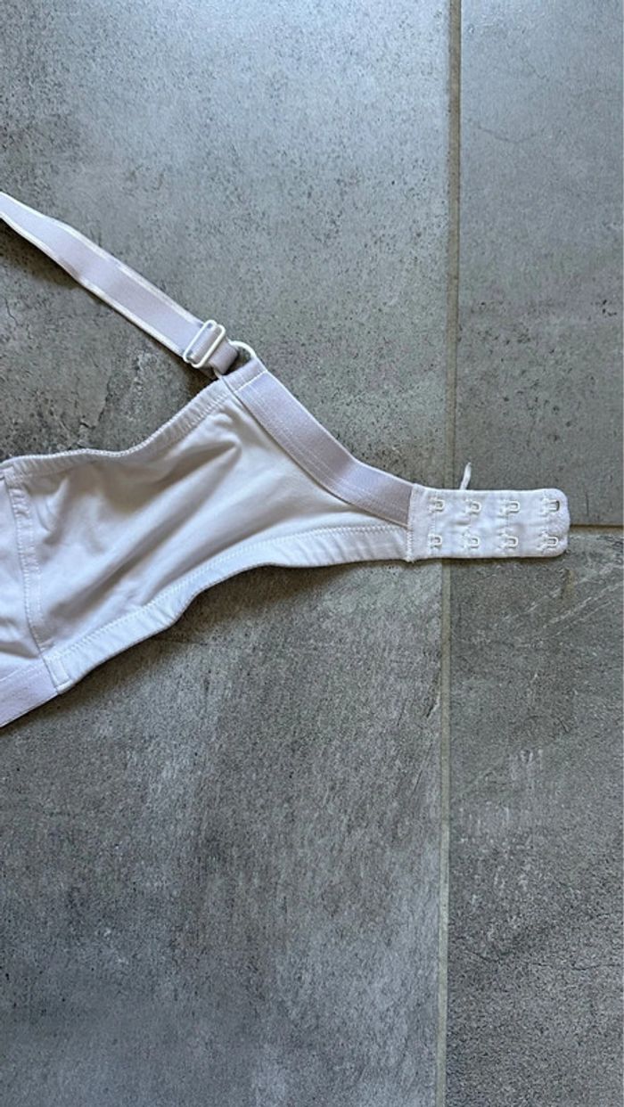 🔆 Lot de 3 soutiens gorge 110 D super confortables dont un Playtex - photo numéro 3