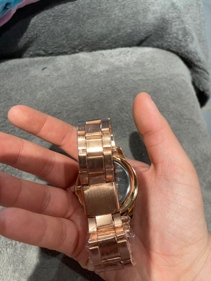 Montre femme - photo numéro 4