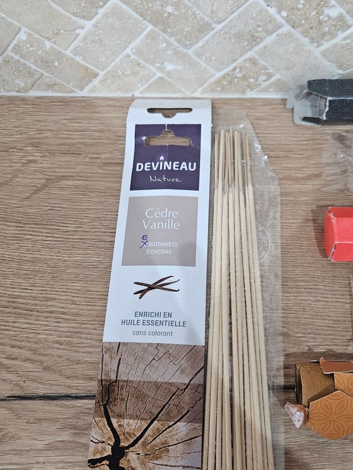 Lot de bâtons d'encens - photo numéro 2
