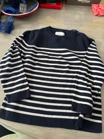 Pull Zara 8 ans