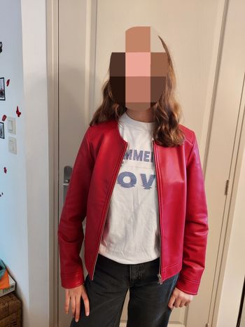 Veste en cuire rouge 