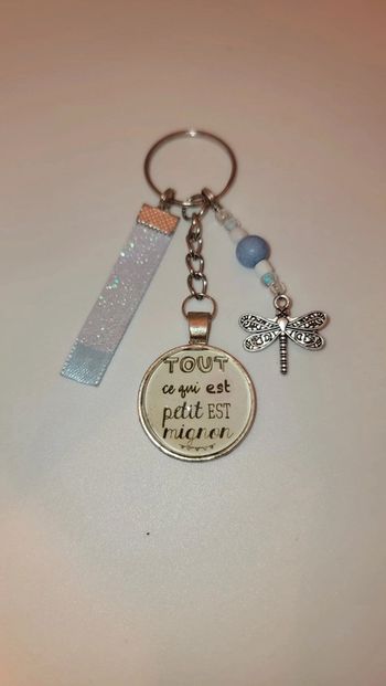 Cadeau pensées positives, porte clé message bijoux de sac " tout ce qui est petit est mignon"