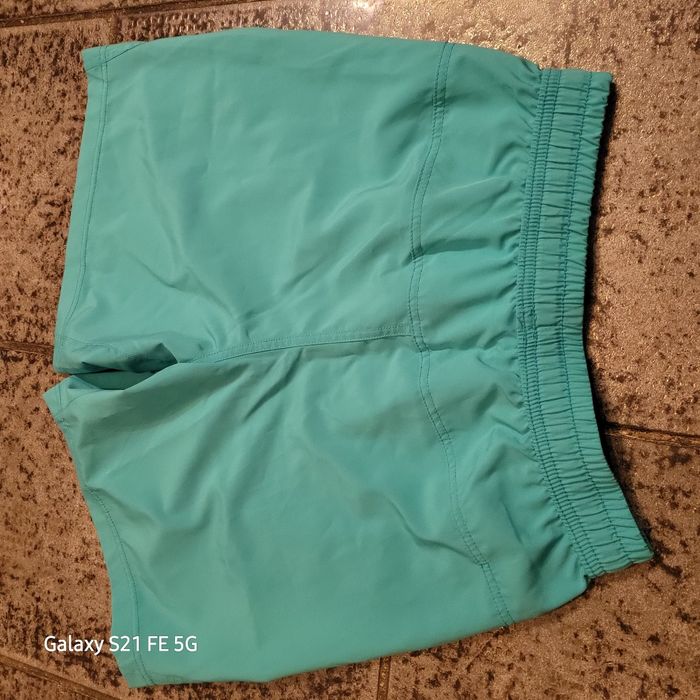 Short  nike taille XS  neuf avec étiquette - photo numéro 3