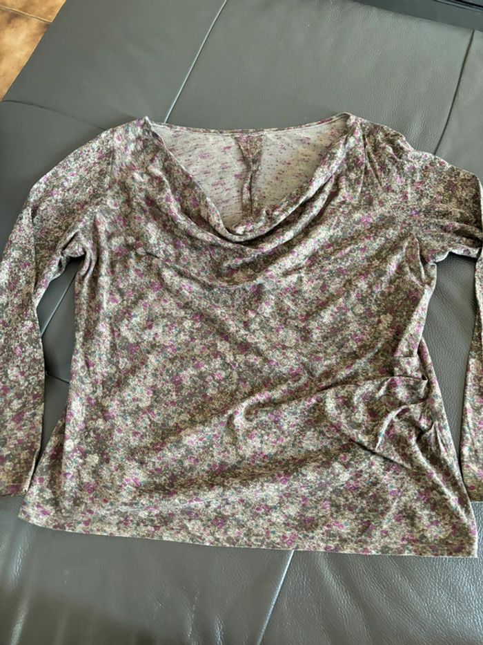T-shirt col benitié taille 42