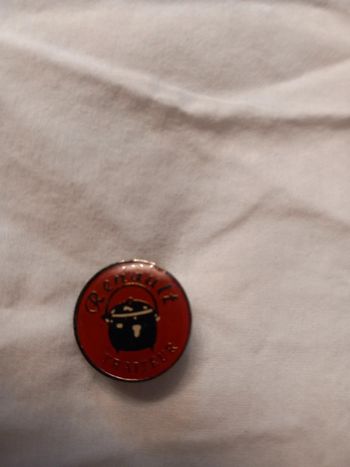 Pin's Renault traiteur