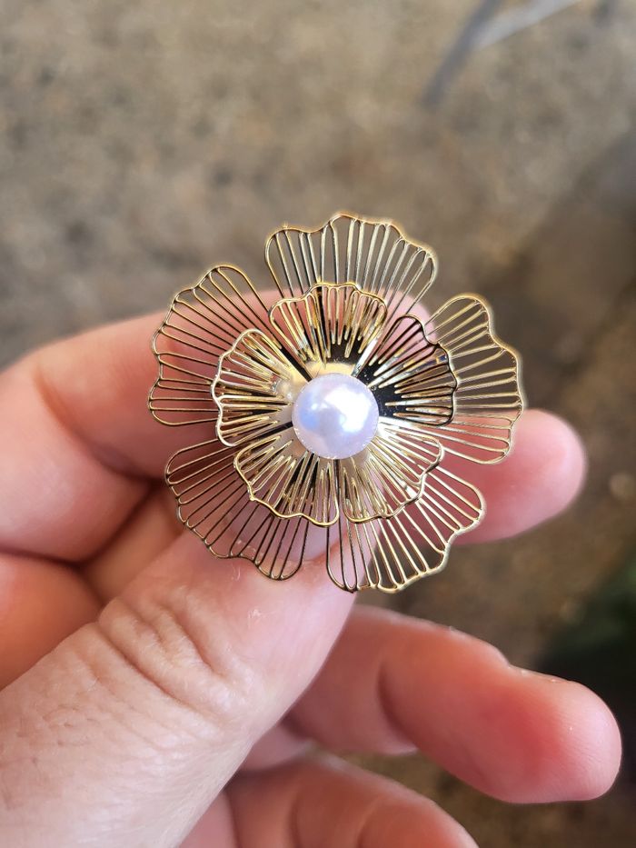 Bague fleur avec perles en acier inoxydable