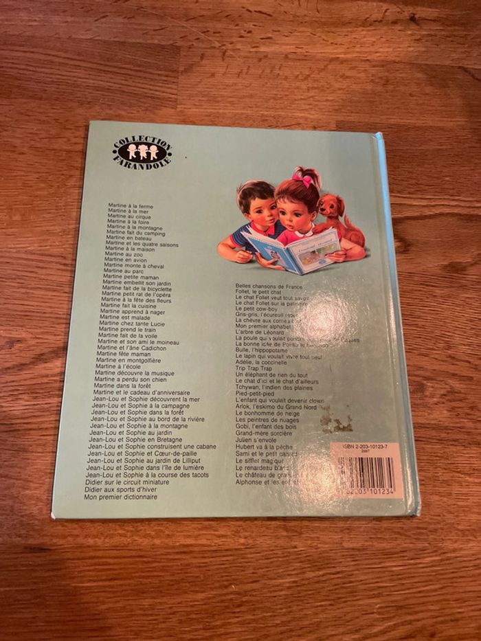 Livre Martine a la fête des fleurs - photo numéro 3