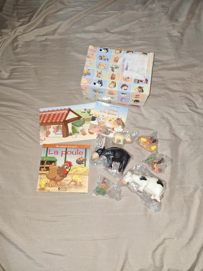 Figurines animaux + livres + CD