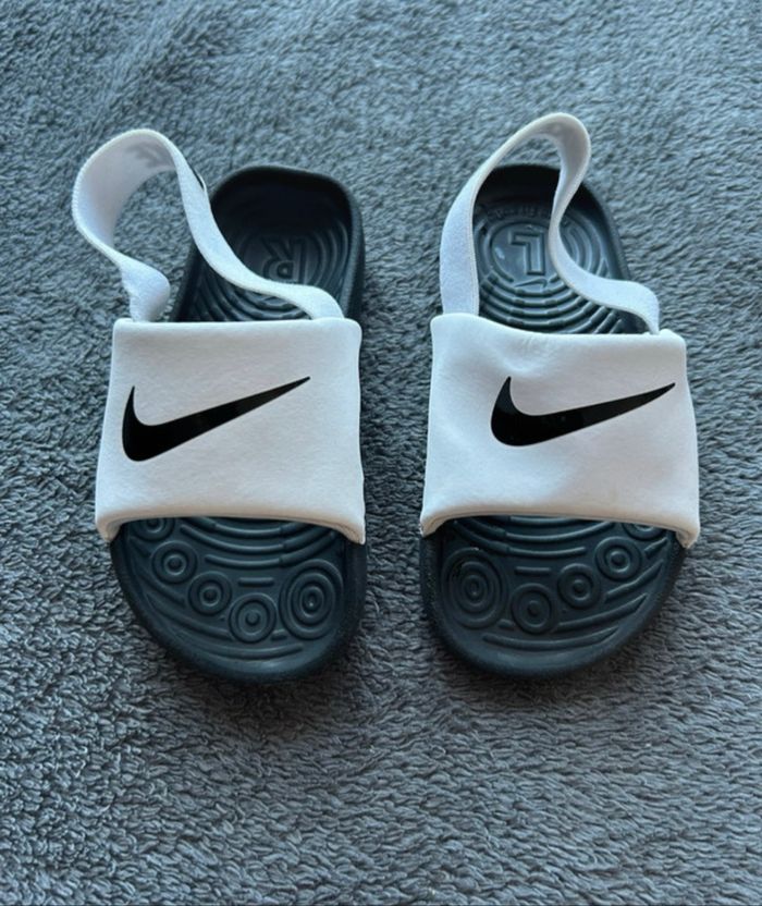 Sandales Nike - photo numéro 2
