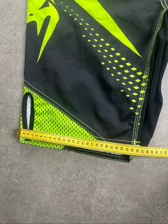 Short de sport de combat mma ufc Venum / Taille L / Très bon état - photo numéro 10