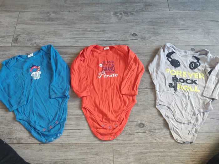 Lot de 6 Bodys - photo numéro 2