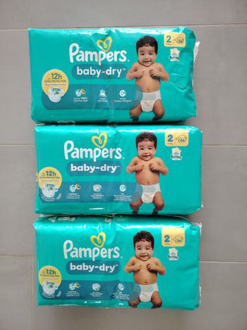 170 couches pampers baby-dry en taille 2