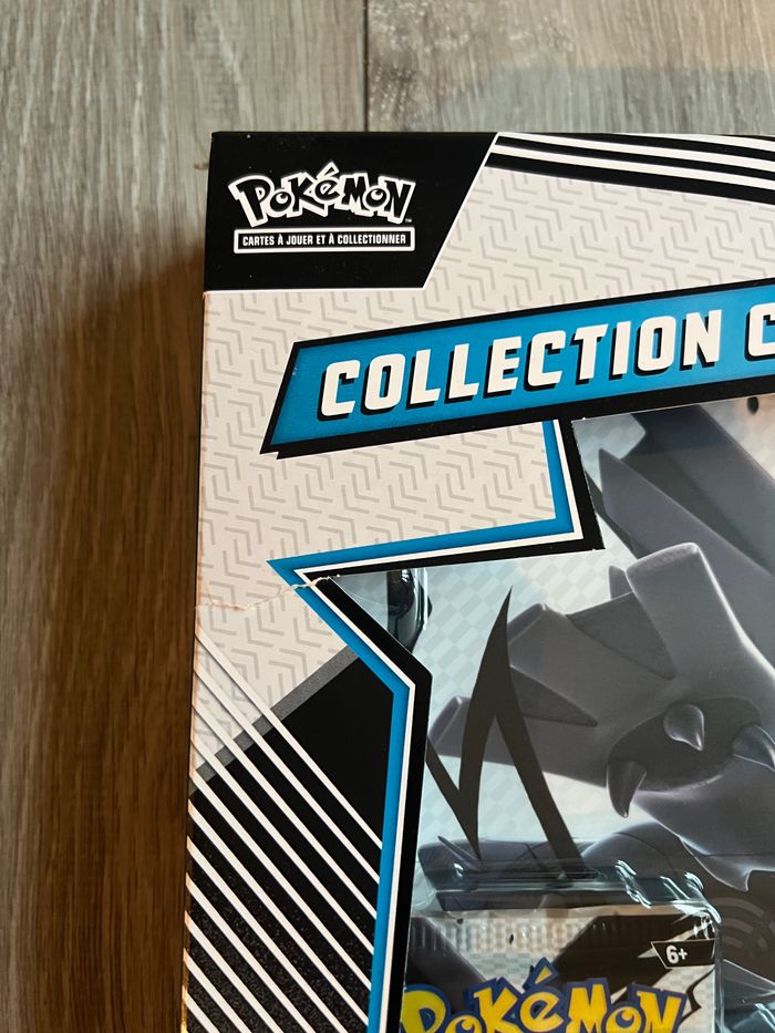 POKÉMON - COFFRET CLASSEUR - EV 10.5 FOUDRE NOIR - FR - NEUF & DÉFAUT SCELLAGE - photo numéro 2