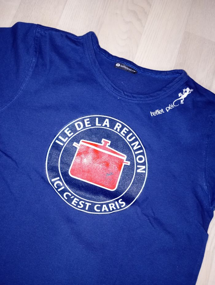 Tee-shirt bleu marine motif Ile de la Réunion "Ici c'est Caris" 
L'effet péi
T. 8 ans - photo numéro 2