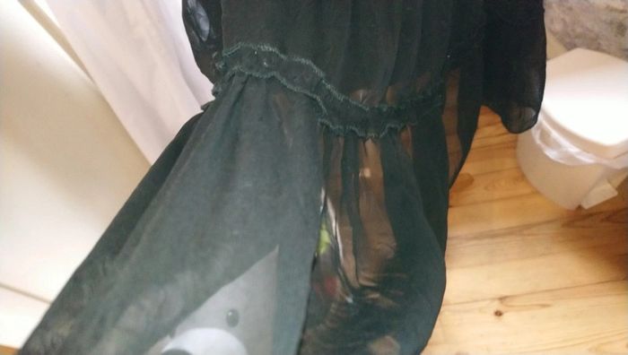 Superbe robe cache cache neuve taille 36 - photo numéro 7