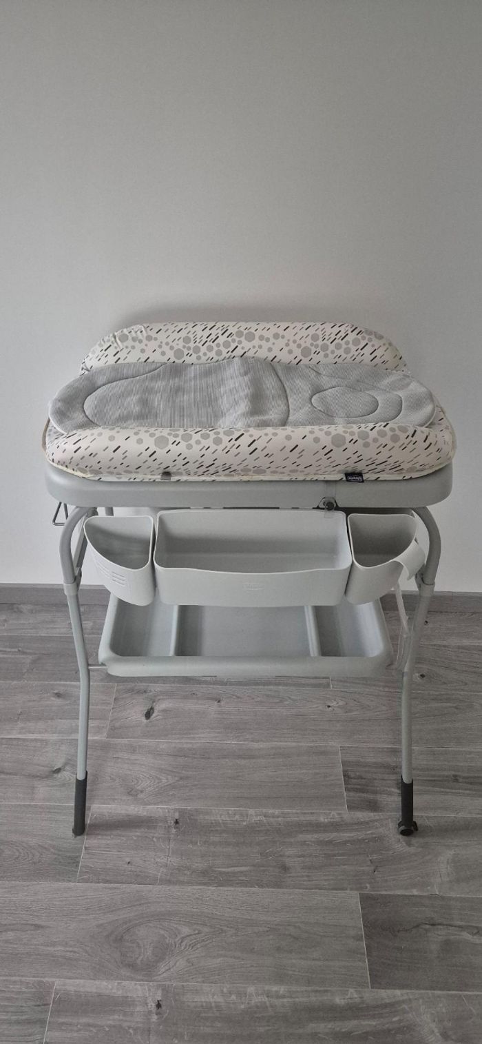 Table à langer avec baignoire - photo numéro 7