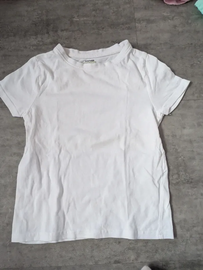 T-shirt uni blanc 4 ans comme NEUF