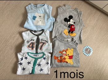 Lot pyjamas 1 mois