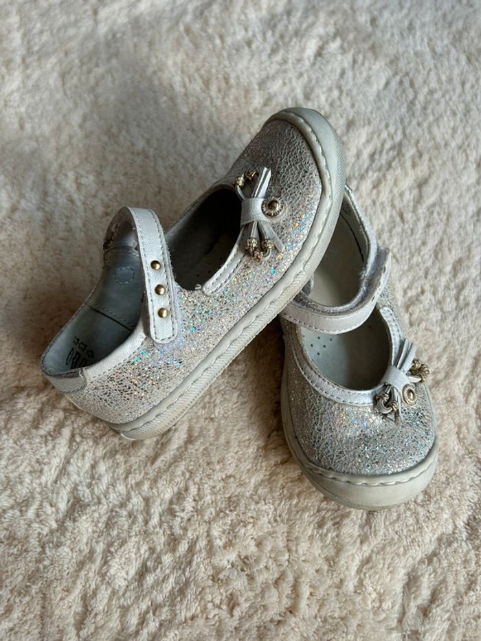 Chaussures / ballerines Little Mary fille 24 état neuf