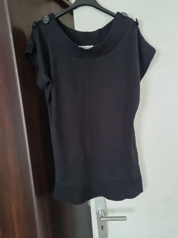 Pull sans manches taille 4