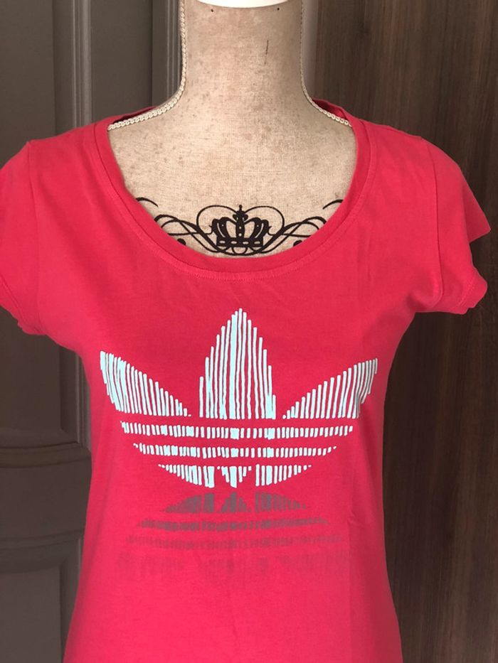 Tee-shirts taille 40 Adidas rose impeccable - photo numéro 2