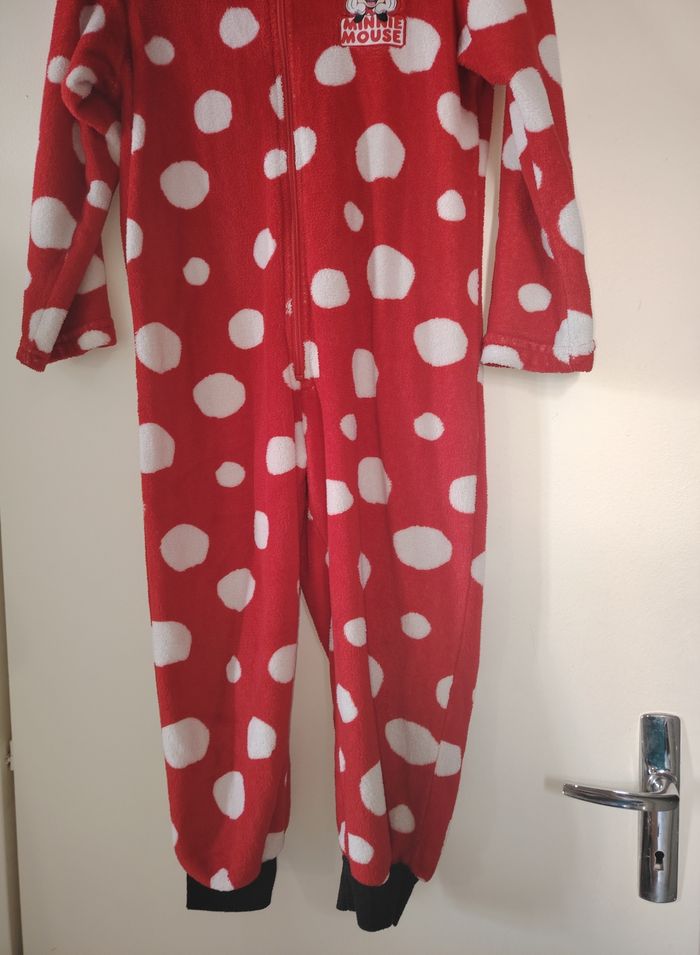 Combinaison pyjama Winnie Disney taille 8 ans - photo numéro 4