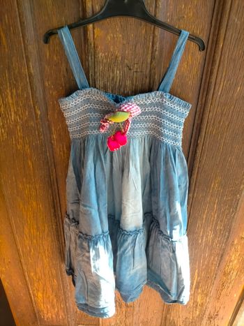 Très belle robe Monnalisa 6 ans 