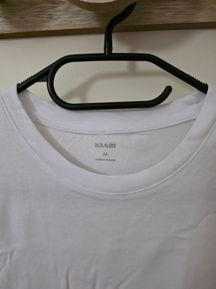 Lot de 4 t shirt blanc - photo numéro 3
