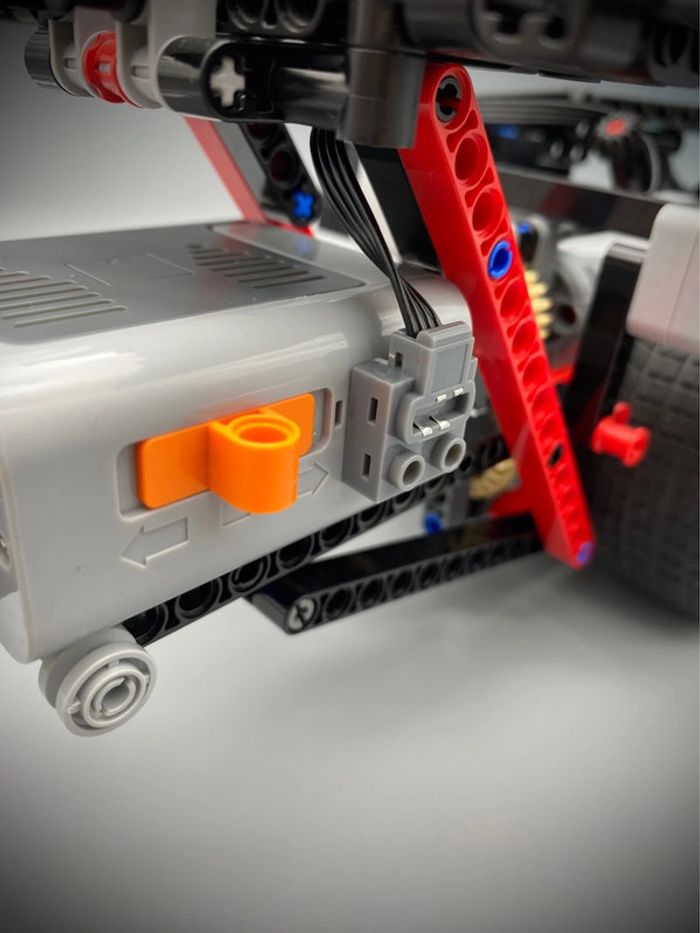 LEGO Technic 42050 - Le Véhicule Drasgter - Complet avec Notice et Moteur - photo numéro 9