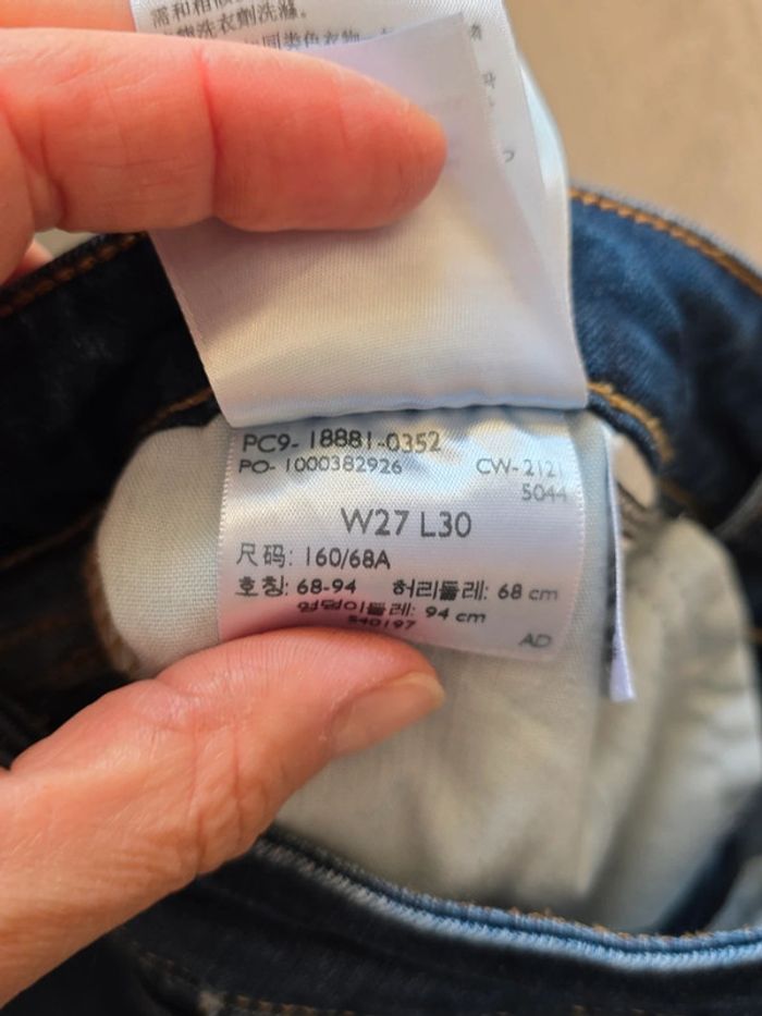 Jean Levi's 711 w27 - photo numéro 5