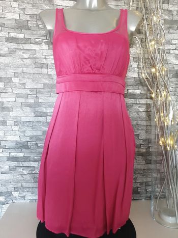 Robe rose dentelle Taille 34