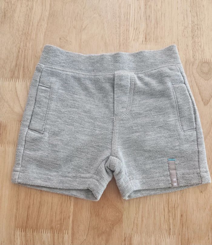Lot de 3 shorts été 6/9 mois - photo numéro 4