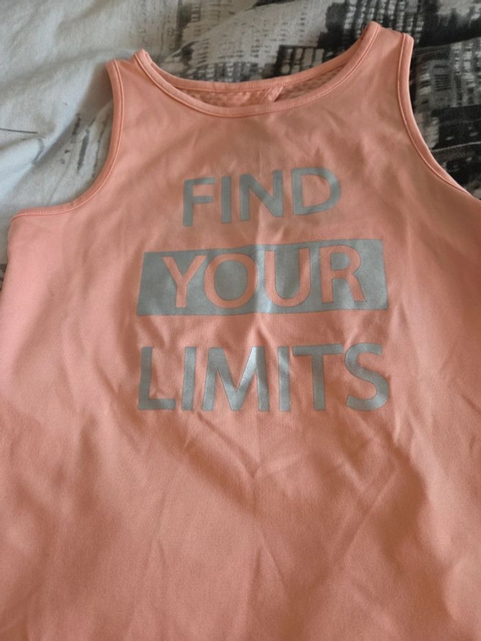 Top sport sans manches - photo numéro 2