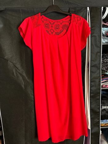 Jolie robe rouge taille M