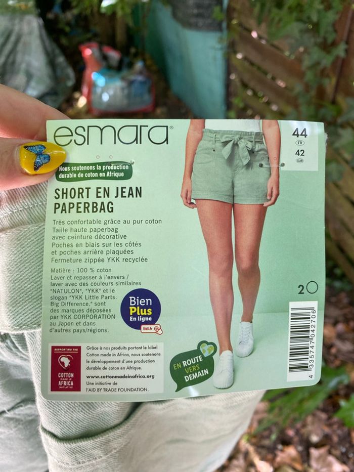 Joli short vert d’eau - photo numéro 2