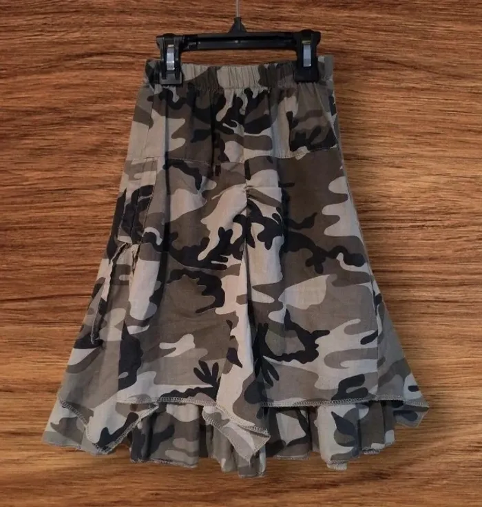🎯 Jupe camouflage stylée – Taille 6 ans 🎯